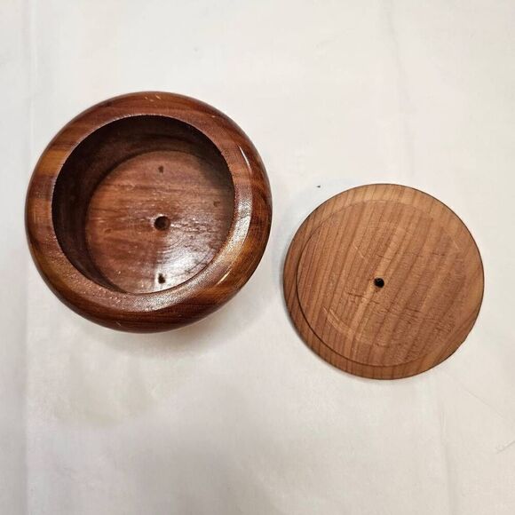 Small Solid Wood Trinket or Ring Box  Small Vintage Wood Trinket Box  Small Roun - Picture 3 of 12